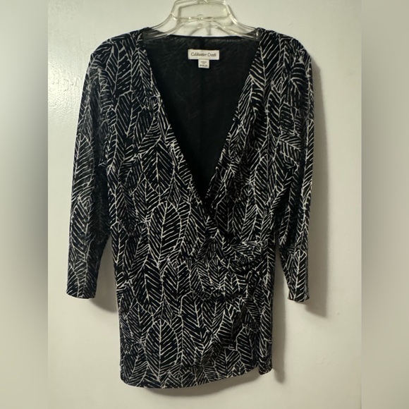 Coldwater Creek women’s size medium top. - Picture 3 of 10